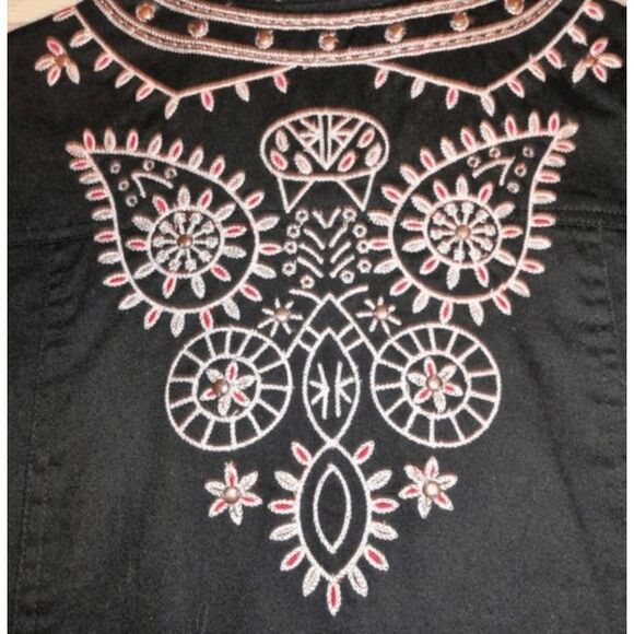 Units Woman Vintage size 1X black Studded Western style Vest - Picture 5 of 5